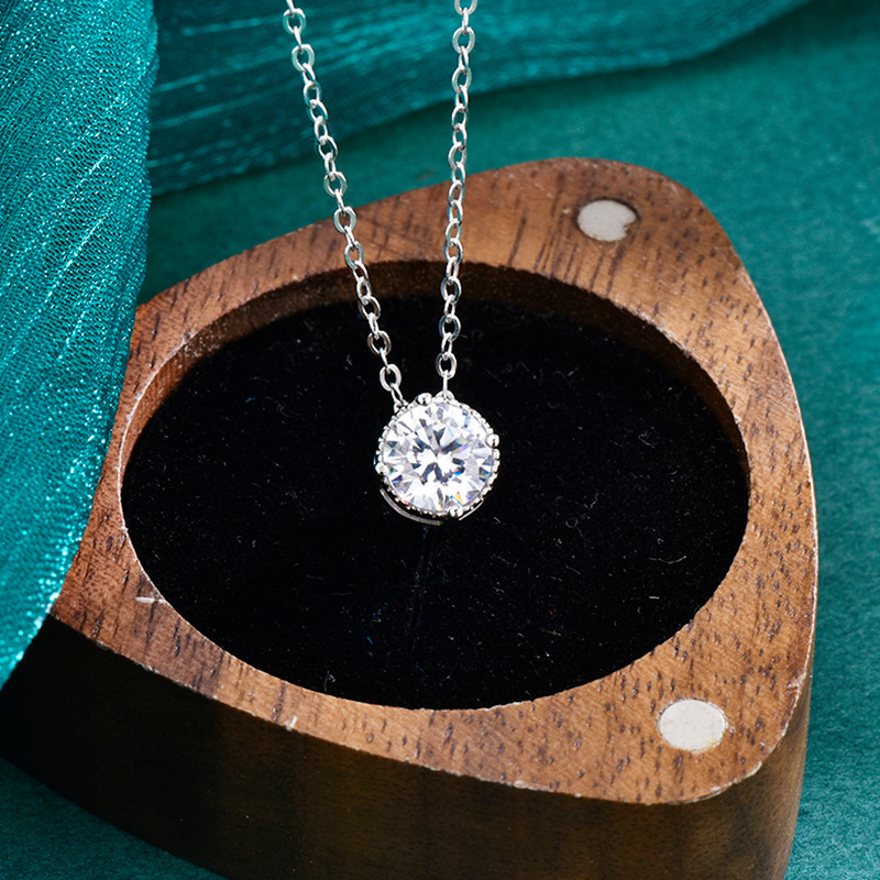 S925 Sterling Silver Moissanite Simple round Cake Pendant Necklace