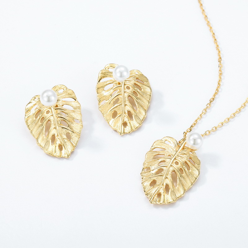 S925 Sterling Silver Leaf Pendant Necklace