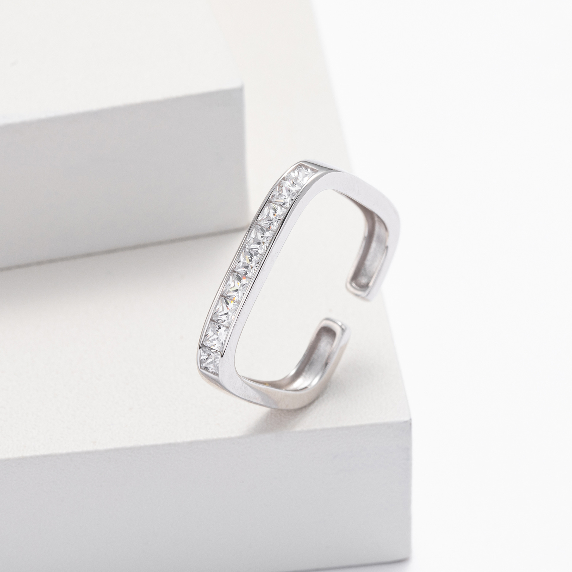 S925 sterling silver exquisite open ring set with square zircon stones