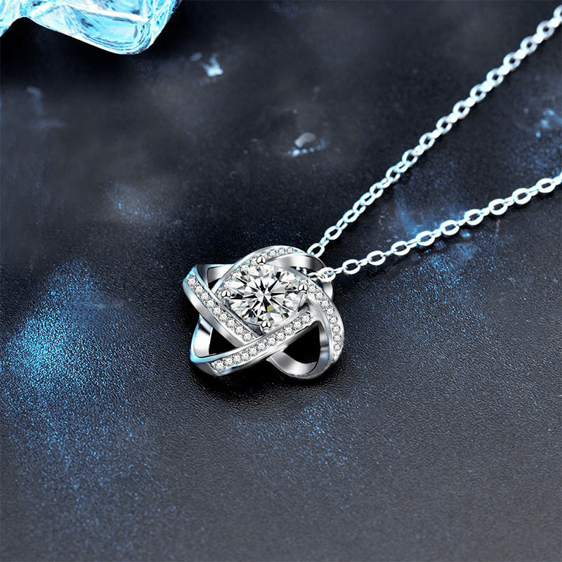 S925 Sterling Silver Moissanite Four-Leaf Clover Pendant Necklace