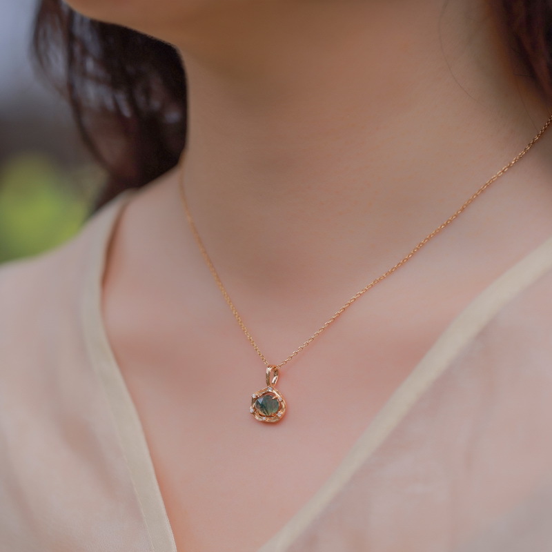 S925 Sterling Silver Gold-Plated Green Moss Pendant Necklace