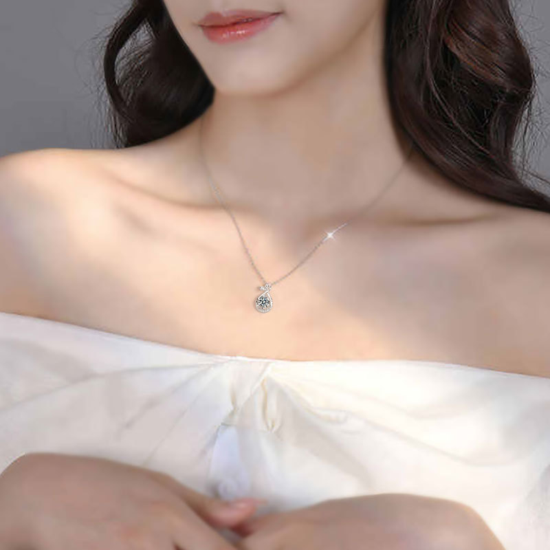 S925 Sterling Silver Moissanite Fishtail Necklace