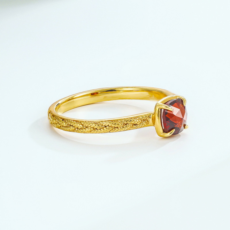S925 Sterling Silver Gold-Plated Garnet Ring