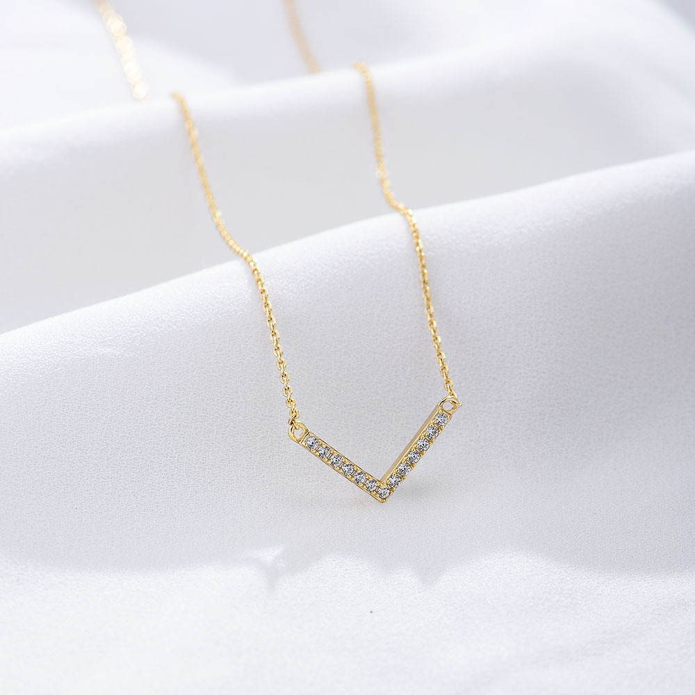 S925 Sterling Silver Zircon Inlaid V-Shaped Necklace