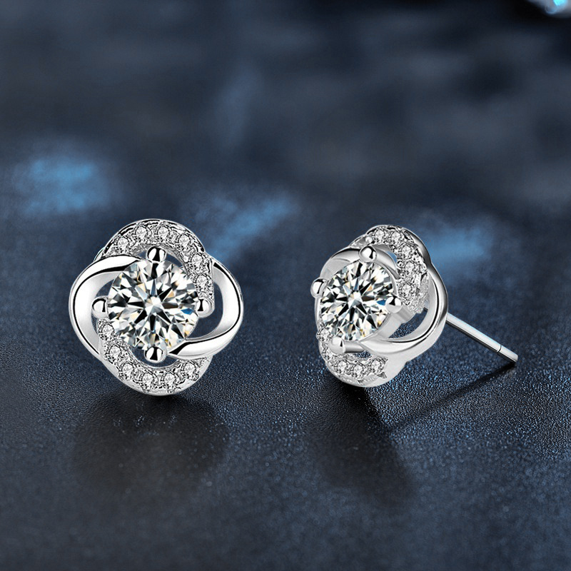 925 Sterling Silver Moissanite Four-Leaf Clover Stud Earrings