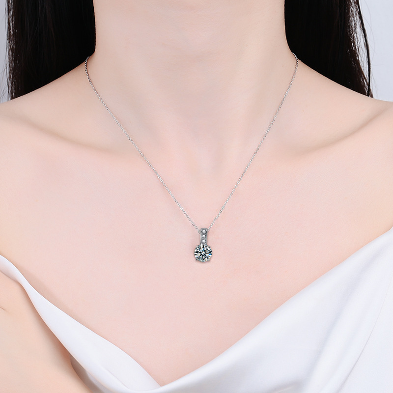 S925 Sterling Silver Moissanite Classic Four-Claw Pendant Necklace