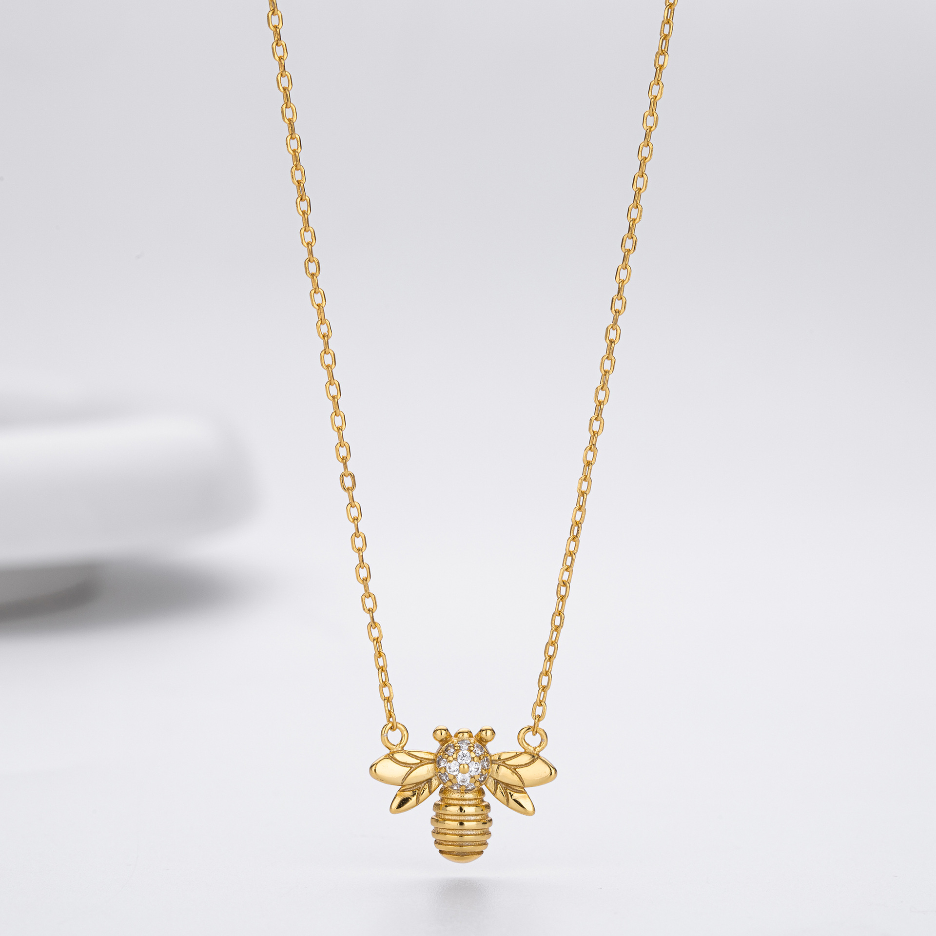 S925 pure silver fashionable zirconia bee-shaped necklace