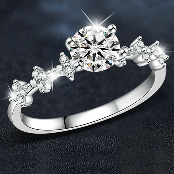 S925 Sterling Silver Moissanite Crown Four Claw Ring