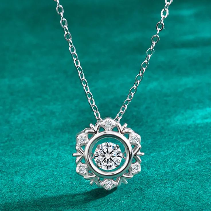 S925 Sterling Silver Snowflake Pendant Moissanite Necklace