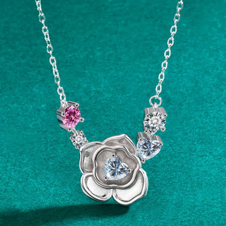 S925 Sterling Silver Moissanite Heart-Shaped Pendant Rose Necklace