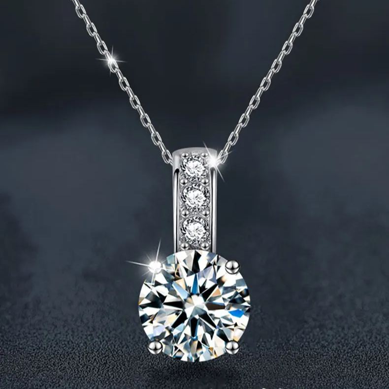 S925 Sterling Silver Moissanite Classic Four-Claw Pendant Necklace