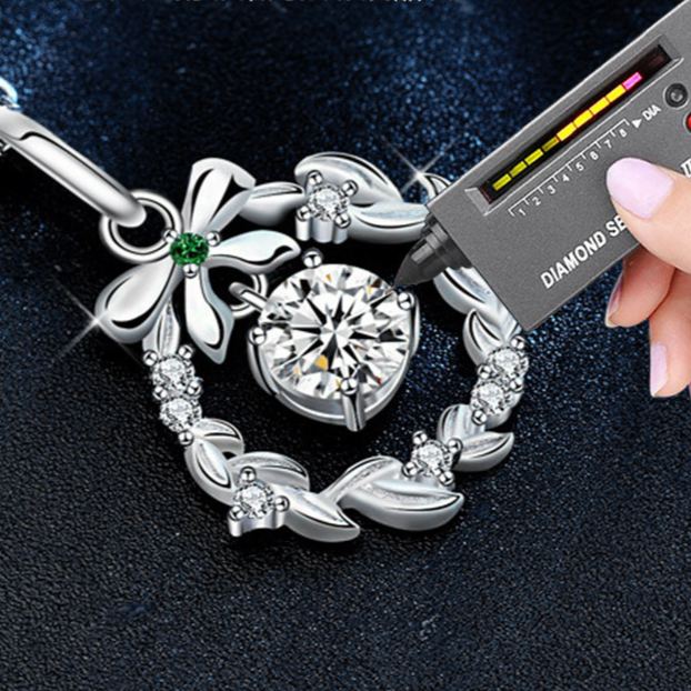 S925 Sterling Silver Moissanite Garland Christmas Bow Pendant Necklace