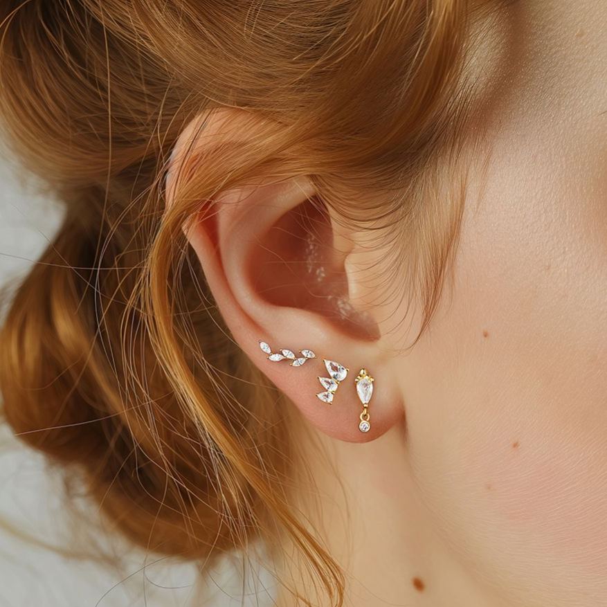 S925 Sterling Silver Teardrop-Shaped Stud Earrings with Zirconia