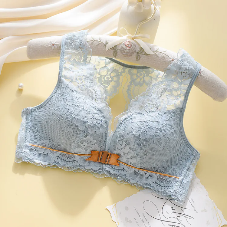 レースフロントホックブラ｜盛れて谷間キープ、快適ノンワイヤーで美シルエット。