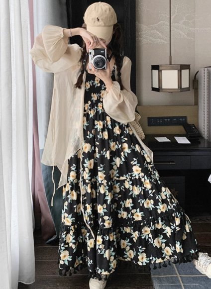 女性用ブラック花柄ドレススーツ、Sサイズ、デザインカーディガンサスペンダースカート