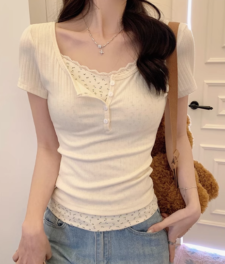 女性用花柄Tシャツ、レーストリム、小さな香りのスタイル、フェイクツーピース、甘くてスパイシーな半袖