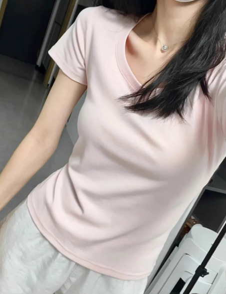 女性用ストレートショルダーTシャツ、Uネック、ベーシックな夏向けアメリカンスタイルホットトップ