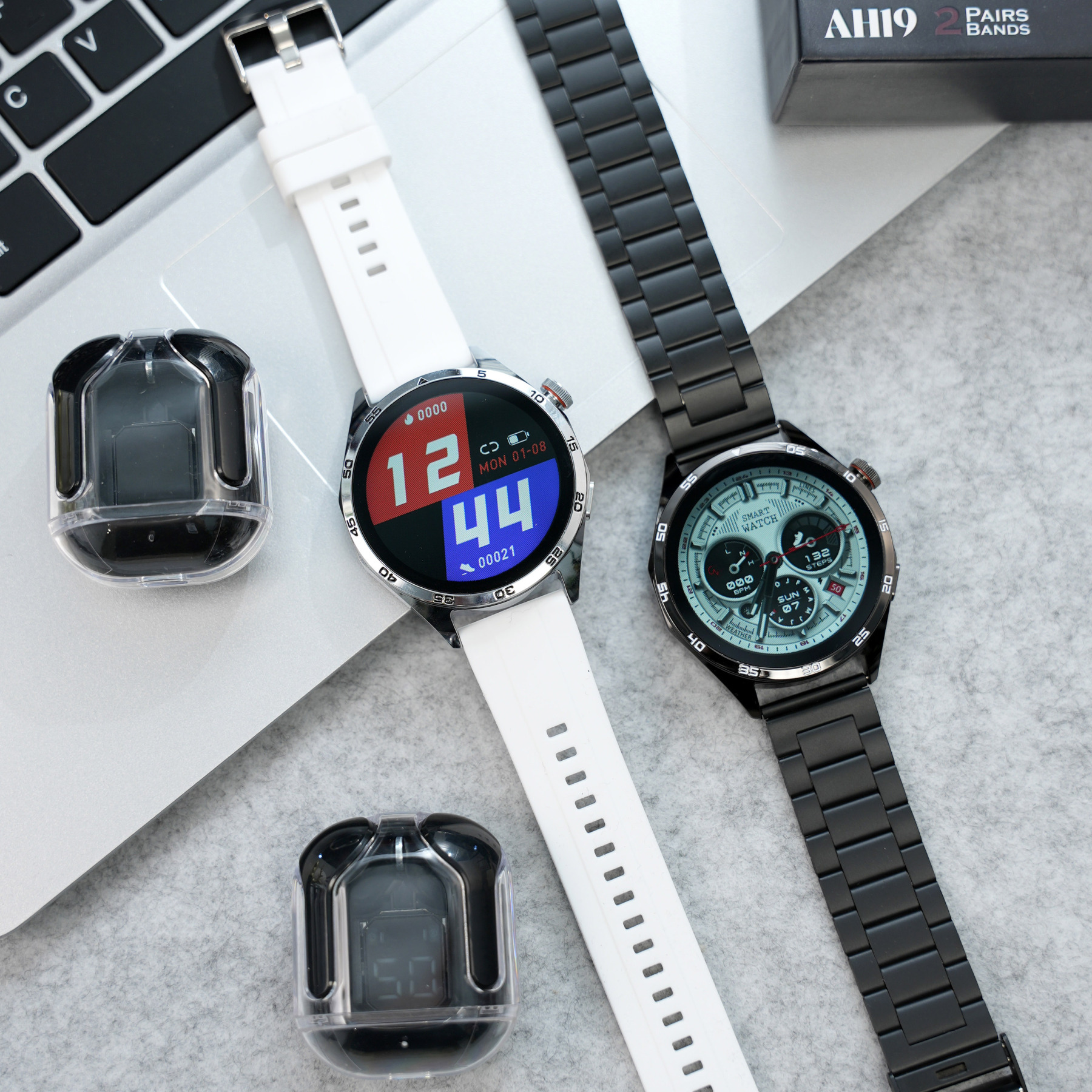 Best Gift Combo Smart Watch & Earphone