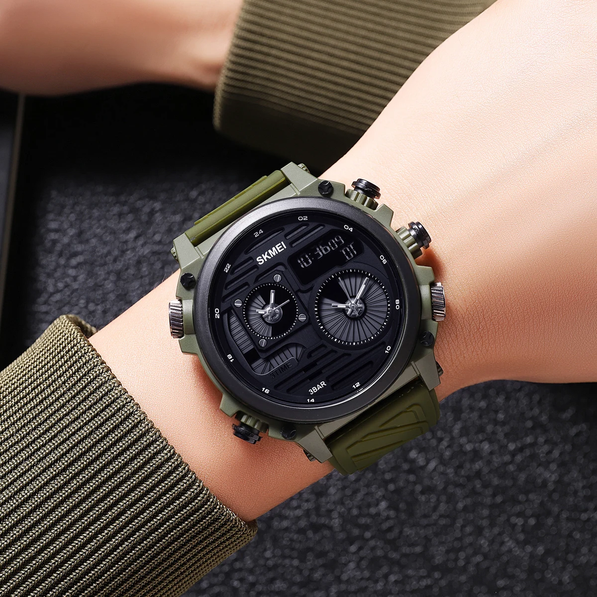 Military waterproof large dial four time watch