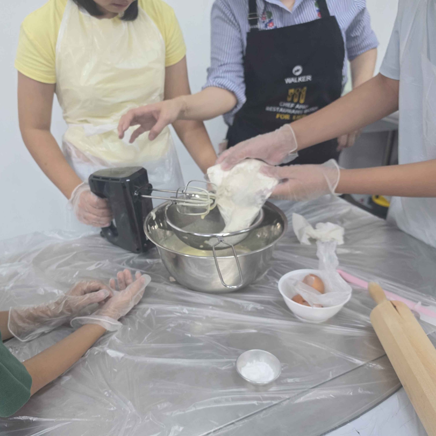Pandan Cake, Banana Muffin & Kue Makmur Workshop