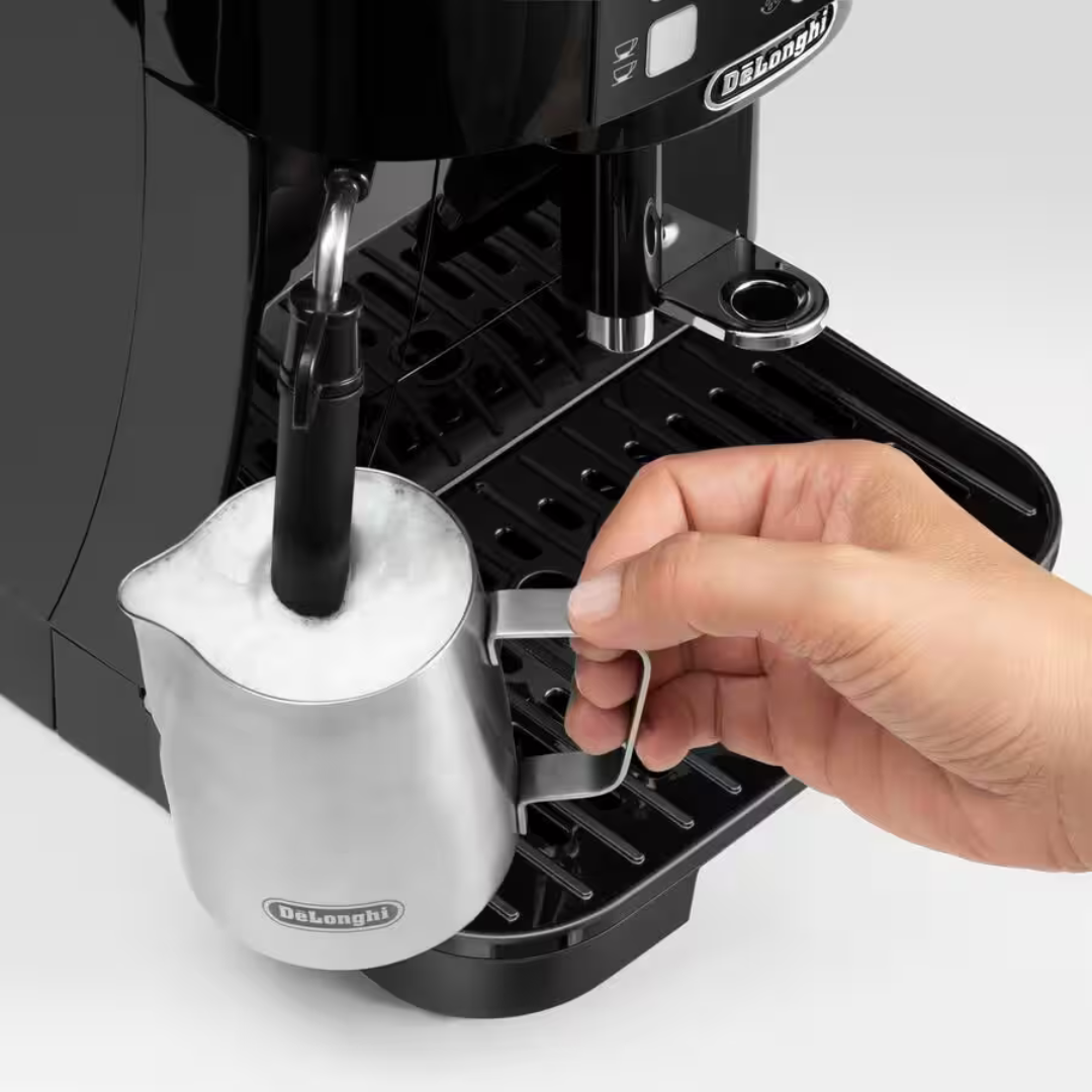 Delonghi Magnifica S Automatic Coffee Makers ECAM12.122.B