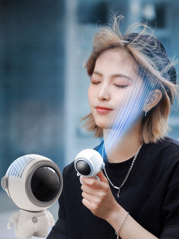 พัดลมอวกาศขนาดเล็ก