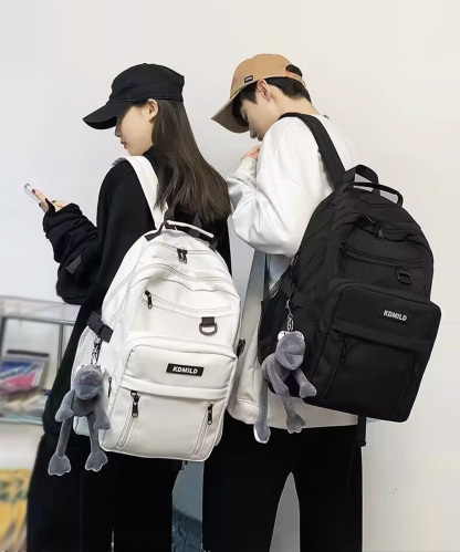 ★新入学応援！★可愛いキーホルダー付き★ リュック レディース リュックサック バックパック メンズ 男女兼用 ナイロン 大容量