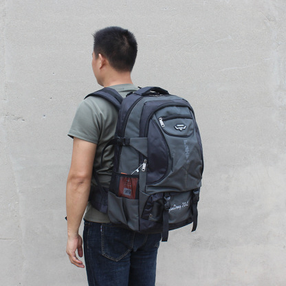 登山バッグ 大容量 撥水 アウトドア バッグ 旅行 軽量 多機能 超軽量 収納 カバン スポーツ ハイキング 防災バッグ キャンプ 部活