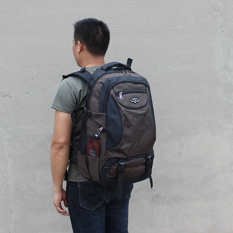 登山バッグ 大容量 撥水 アウトドア バッグ 旅行 軽量 多機能 超軽量 収納 カバン スポーツ ハイキング 防災バッグ キャンプ 部活