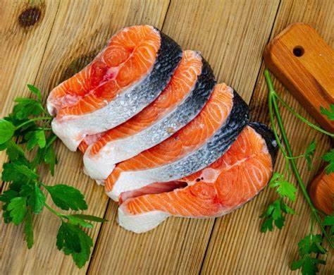 NORWAY FROZEN SALMON STEAK 1kg (4 or 5 pcs) 挪威三文鱼片一公斤(4至5片)