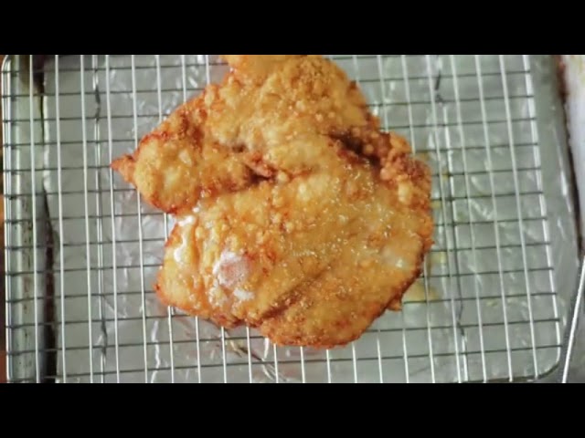 MARINATED TW CHICKEN CHOP (AYAM GUNTING) WITH **BONE 台式腌鸡扒