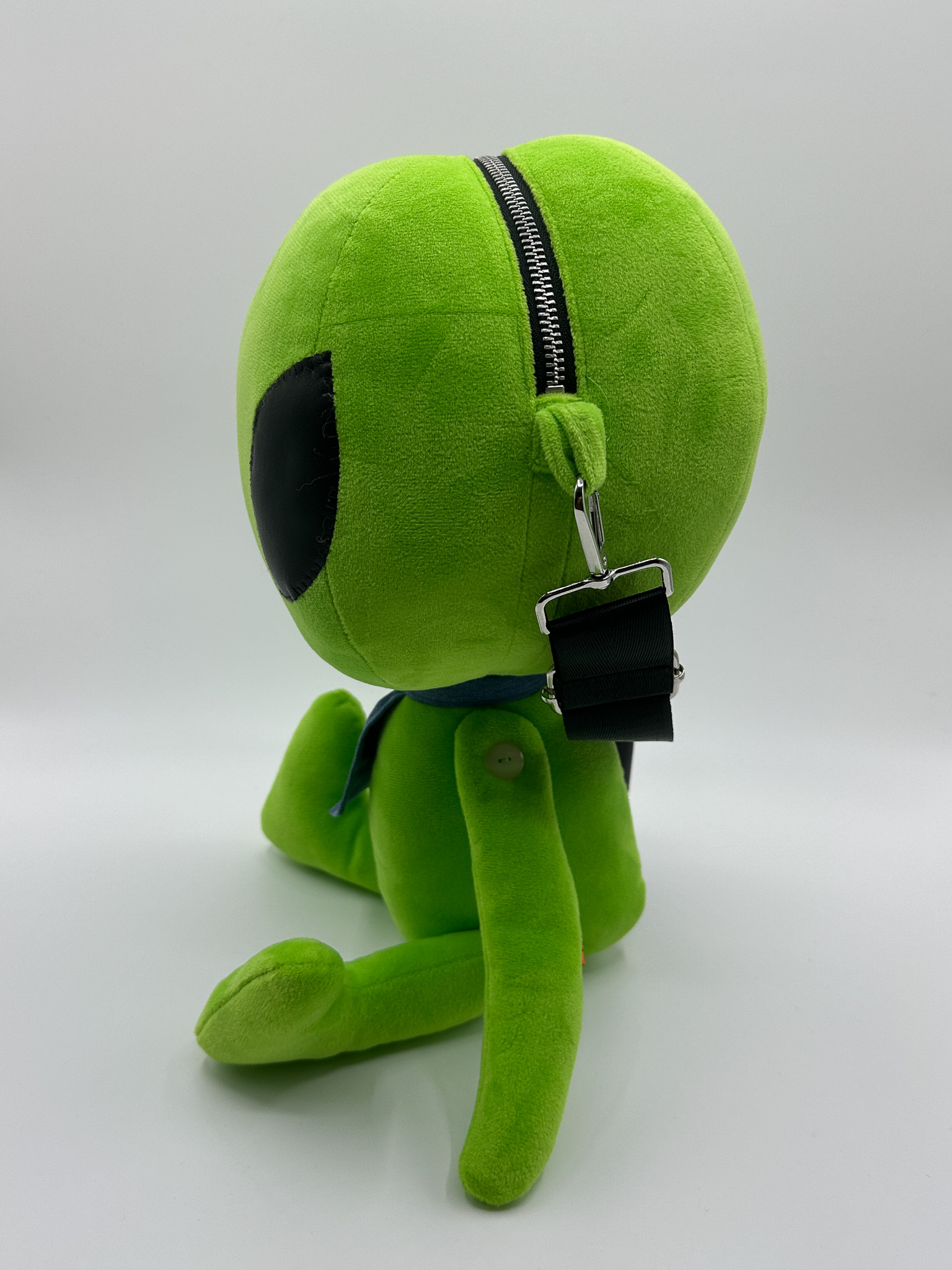 ALIEN PLUSHIE BAG