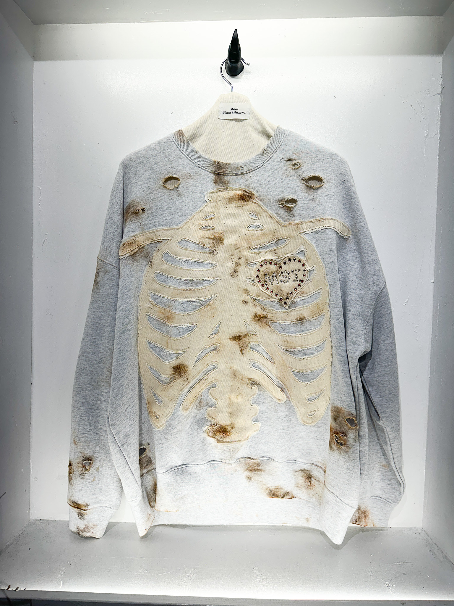 BONE STRUCTURE STUDS SWEATSHIRT