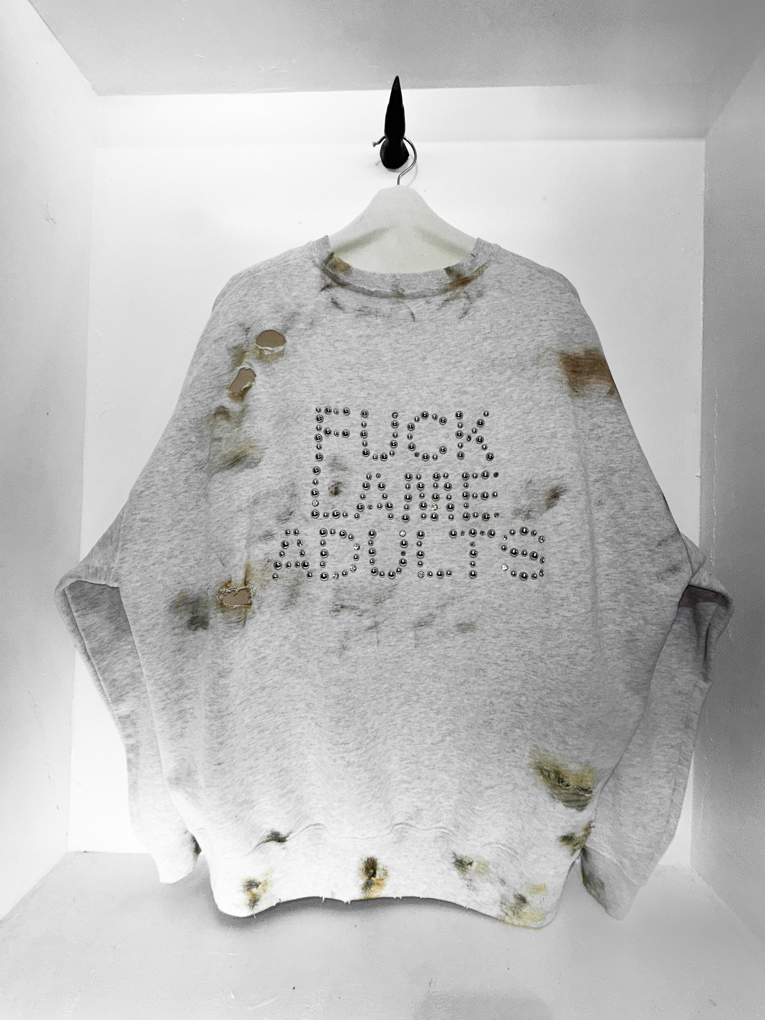 BONE STRUCTURE STUDS SWEATSHIRT