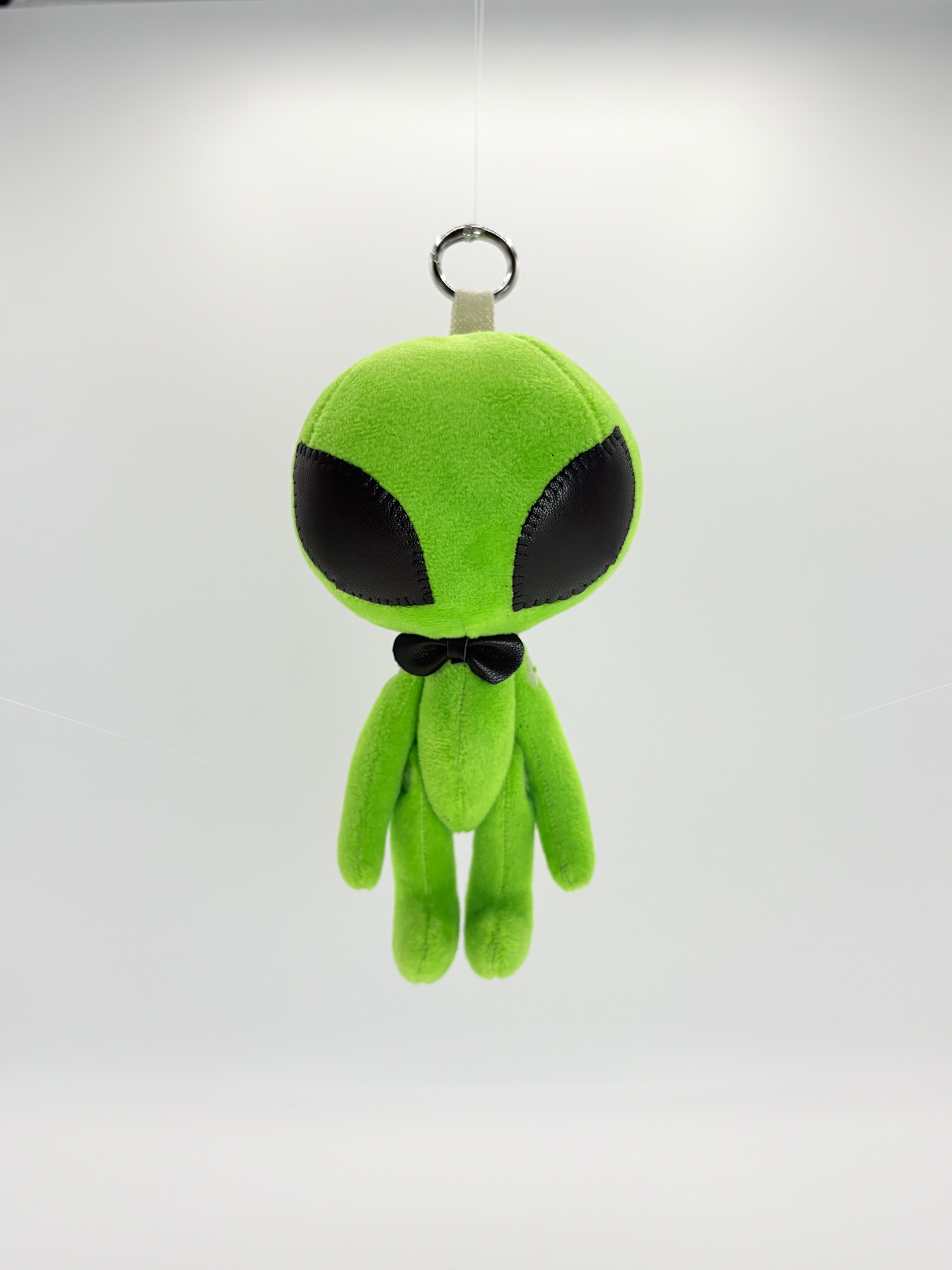 人形型チャーム オリーブグリーン ALIEN PLUSHIE 【Type 3】