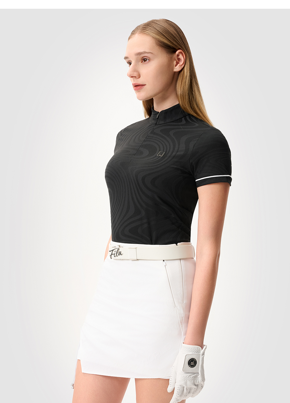 FILA CORE ATHLETICS GOLF MODERN FUSHION Women Short Sleeves T-Shirt (Black / White)