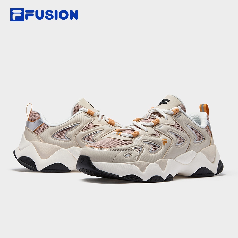 FILA FUSION SNEAKERS COMET II Men Sneakers (Black/White)