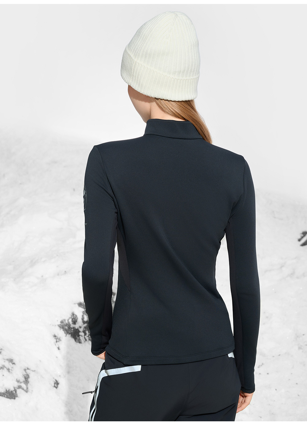 FILA CORE ATHLETICS SKI FILA X JAMES JEAN Women Long Sleeve Top (Black / White)