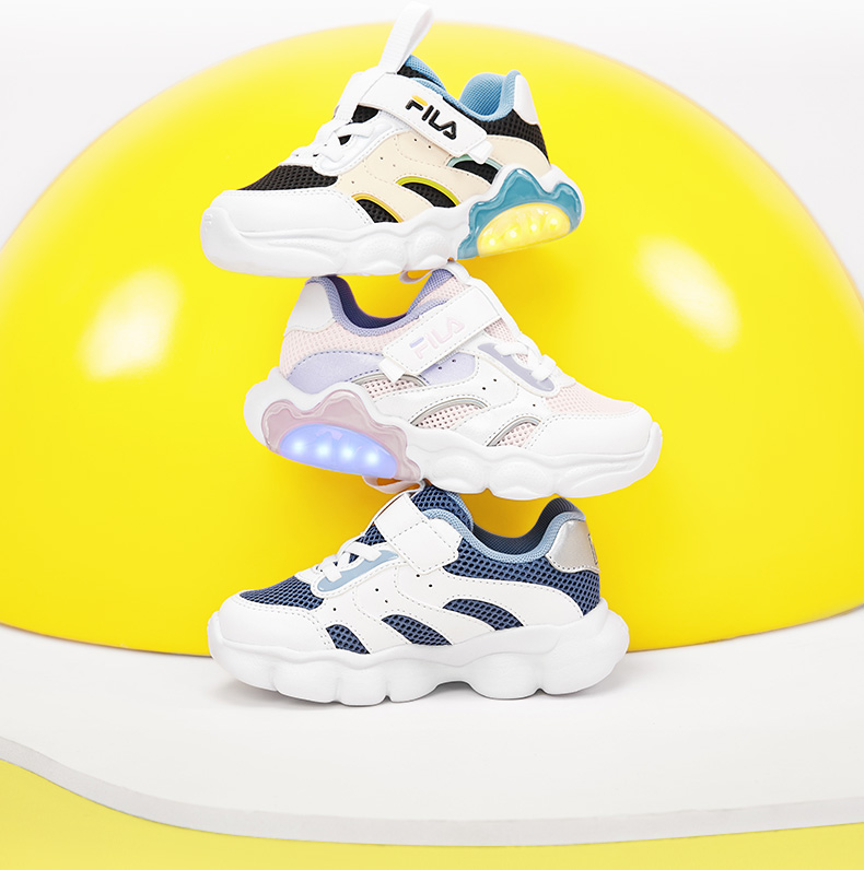 (EU 22 - 27) FILA KIDS HERITAGE OMELETTE Boys/Girl's Light-Up Shoes with Velcro