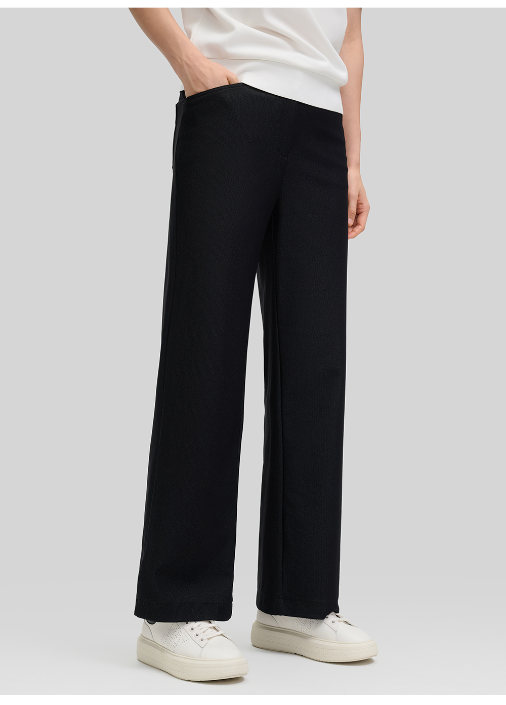 FILA CORE LIFESTYLE EMERALD FANCY BRERA Women Knit Pants (Black / Light Khaki)
