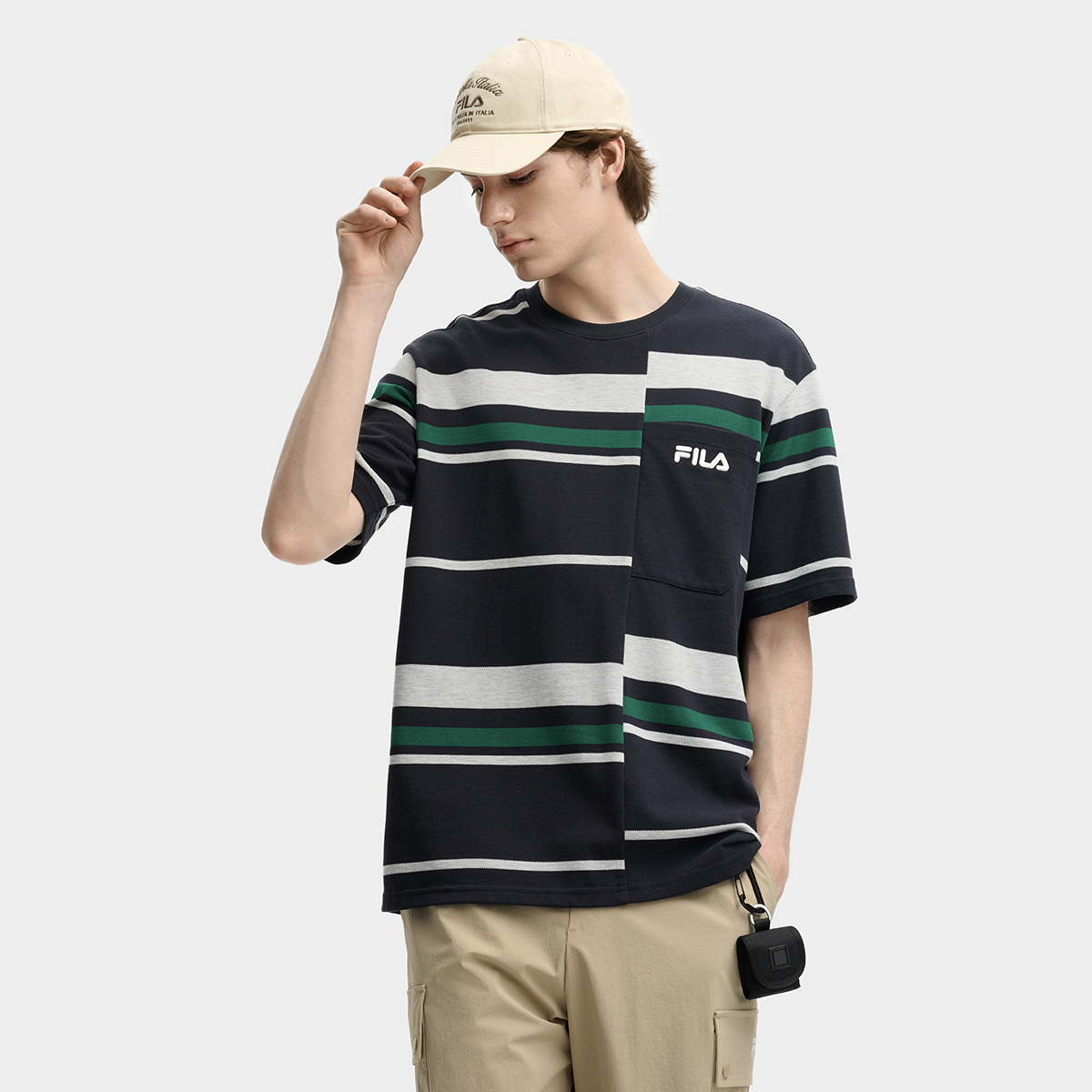 FILA CORE LIFESTYLE ORIGINALE RHAPSODY OF LEGENDS Men Short Sleeve T-shirt (Navy)