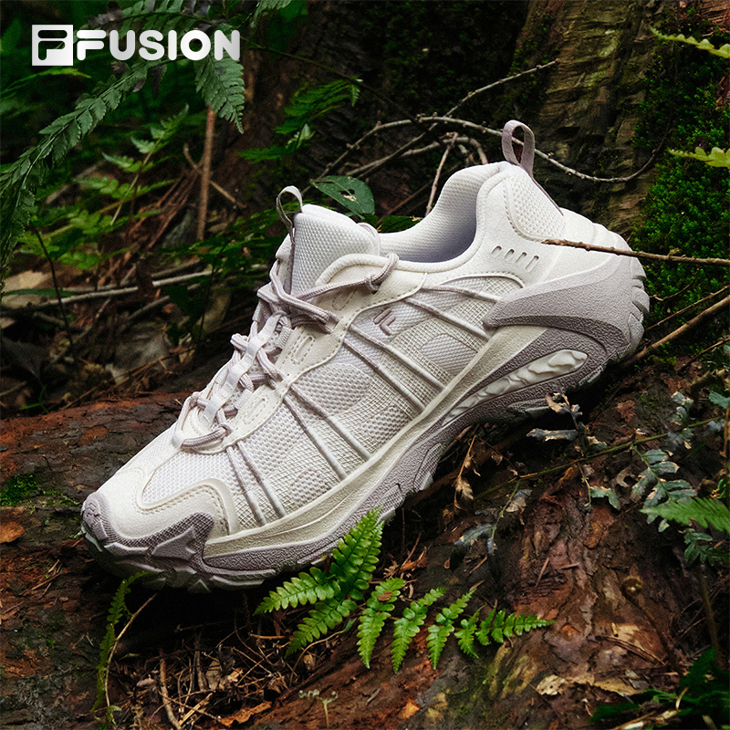 FILA FUSION FUSION EXOCET II Women Sneakers (White / Coral/Blue / Black)