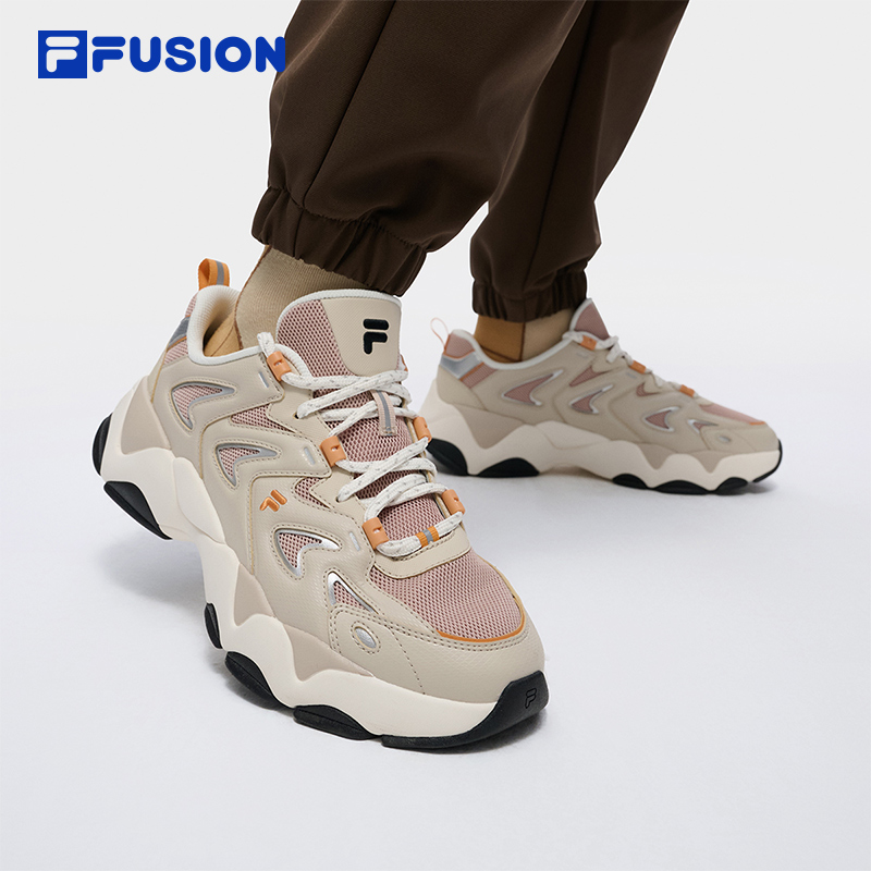 FILA FUSION SNEAKERS COMET II Men Sneakers (Black/White)