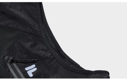 FILA FUSION INLINE URBAN TECH Men Woven Vest (Black)