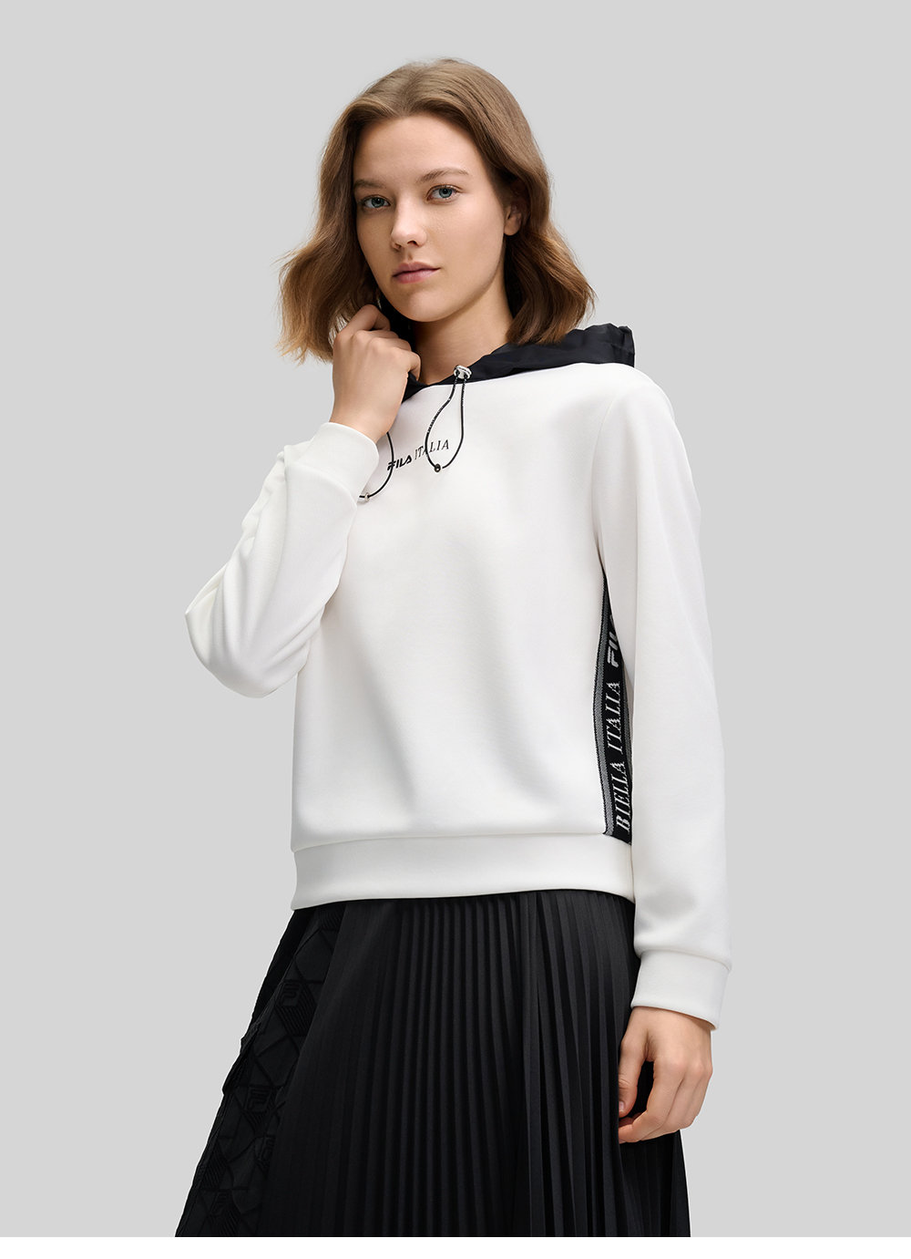 FILA CORE LIFESTYLE EMERALD FANCY BRERA Women Hooded Sweater (White)