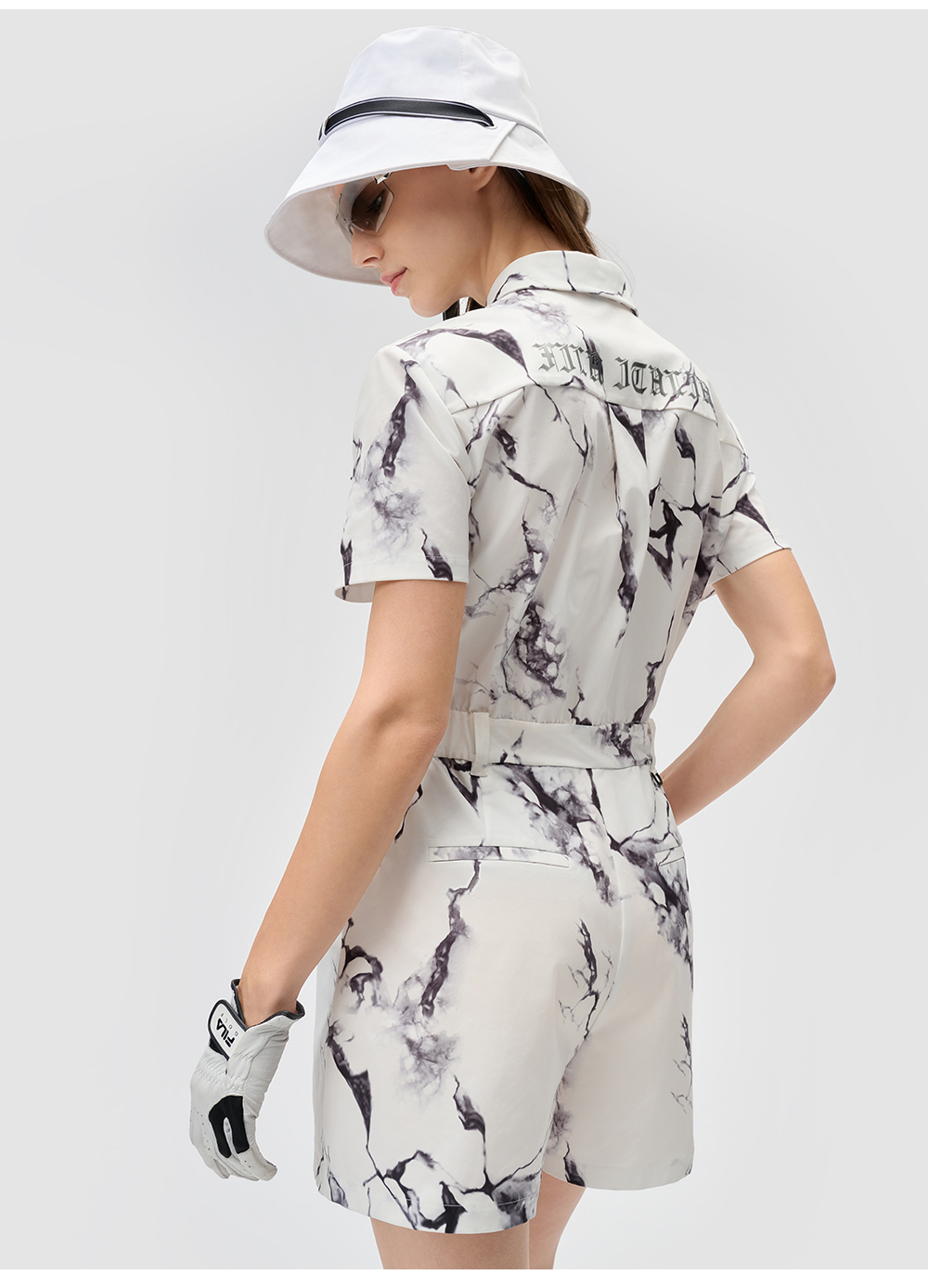 FILA CORE ATHLETICS GOLF2 Women Woven Top (Full Print)