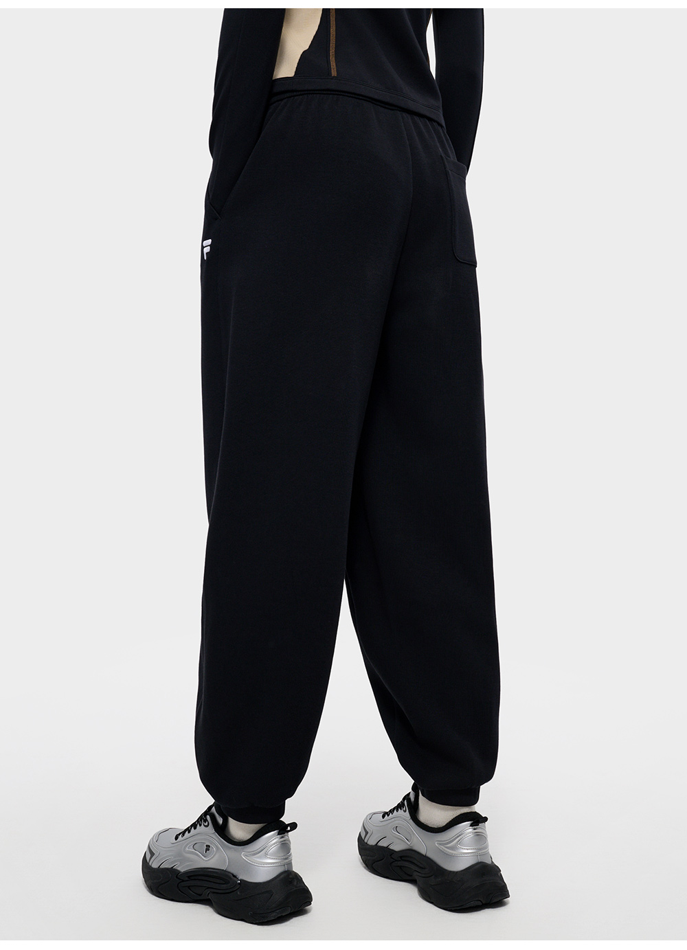 FILA FUSION INLINE CATEGORY CLUB LONG PANTS Women Knit Pants (Black / White)