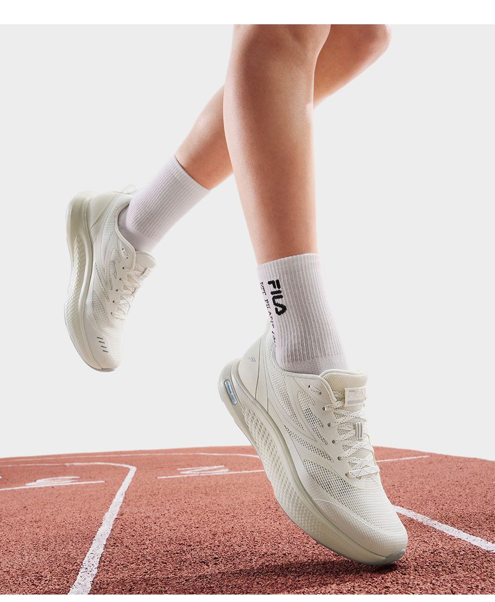 FILA CORE ATHLETICS BOA NUVOLE JOG 1+ Women Road Running Shoes (Grey / White)