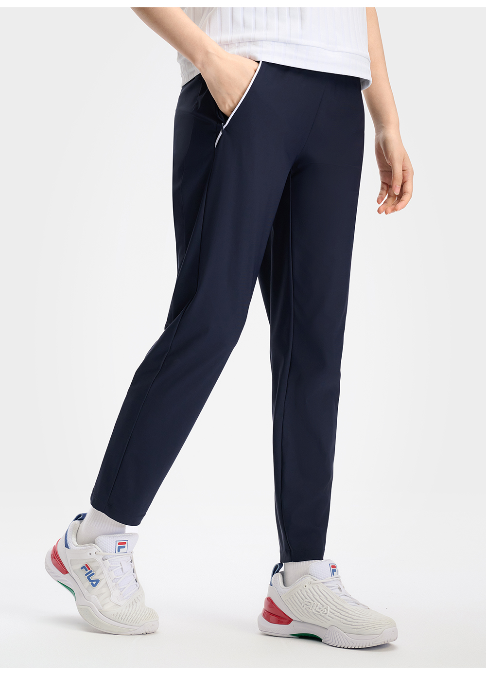 FILA CORE ATHLETICS TENNIS1 ART IN SPORTS Women Knit Pants (Navy)