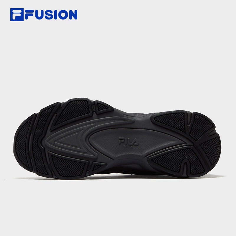 FILA FUSION SNEAKERS COMET II Men Sneakers (Black/White)